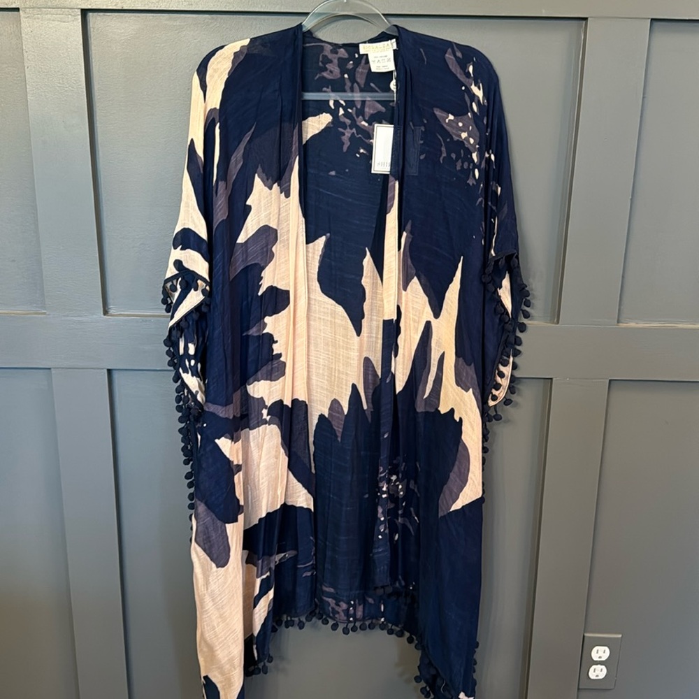 NWT- One Size Kimono